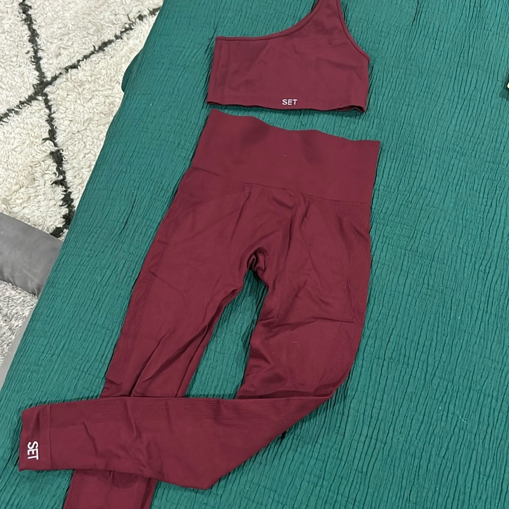 Burgundy XS Set Active Workout Set
